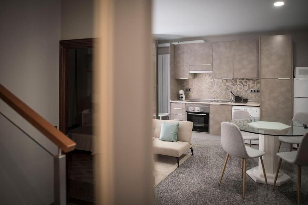 Apartamento En Centro Historico Con Patio Romano Сан-Лоренсо-де-Эль-Эскориаль Экстерьер фото