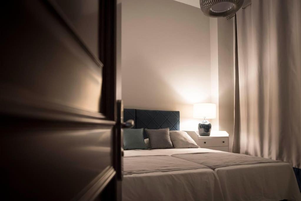 Apartamento En Centro Historico Con Patio Romano Сан-Лоренсо-де-Эль-Эскориаль Экстерьер фото